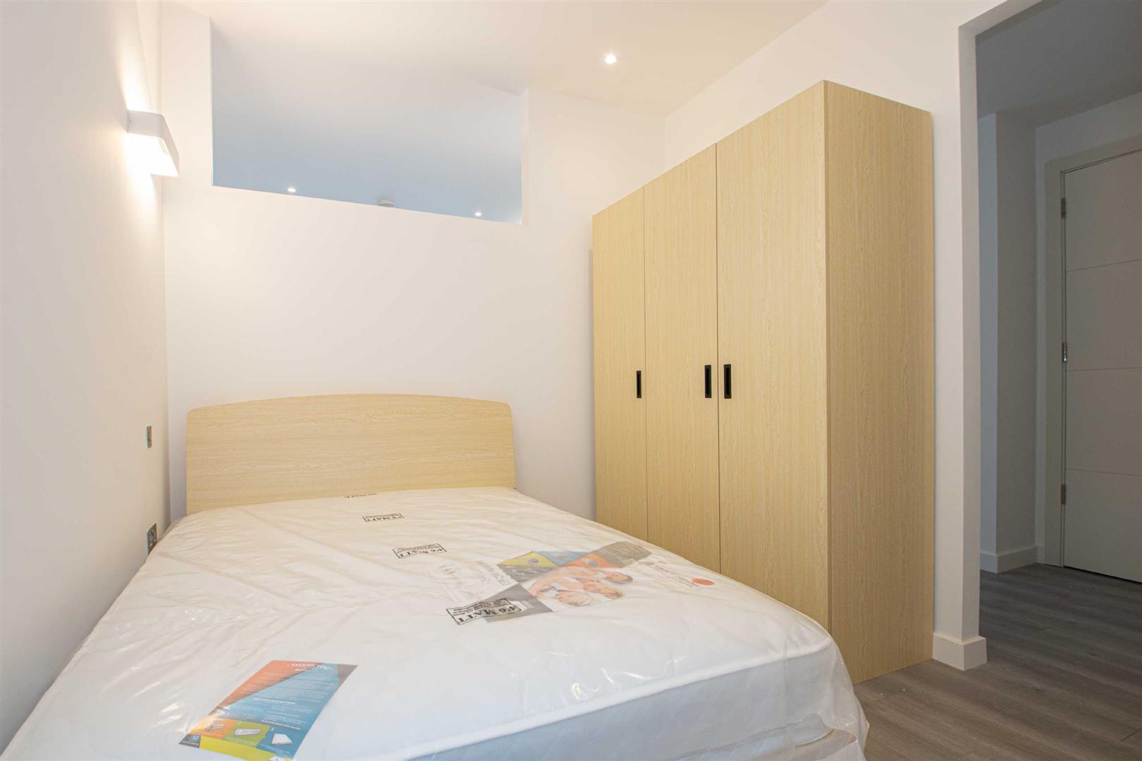 1 bed property in Capital Drive, Milton Keynes